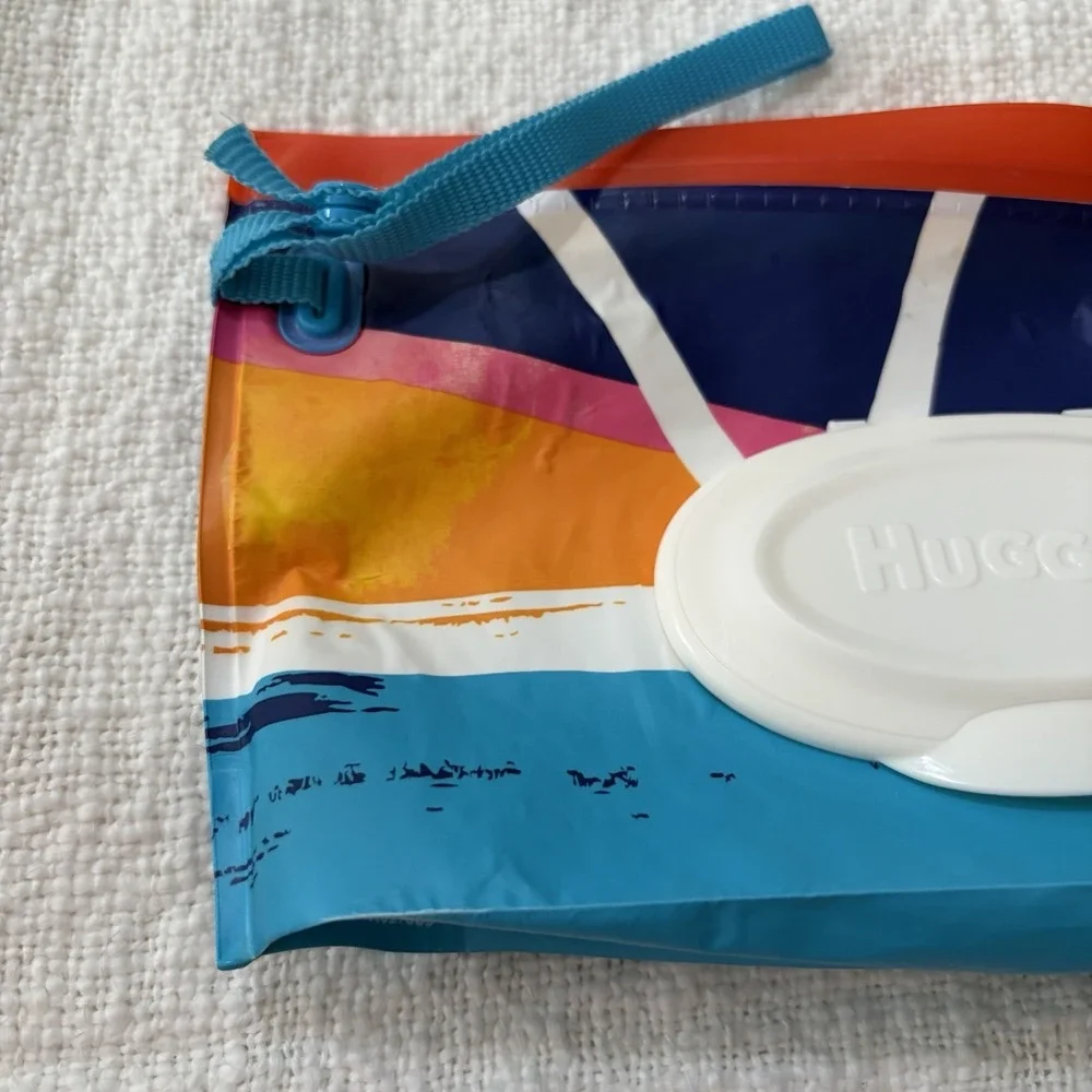 Huggies Clutch N Clean Refillable Pouch Baby Wipes Travel Container Dispenser